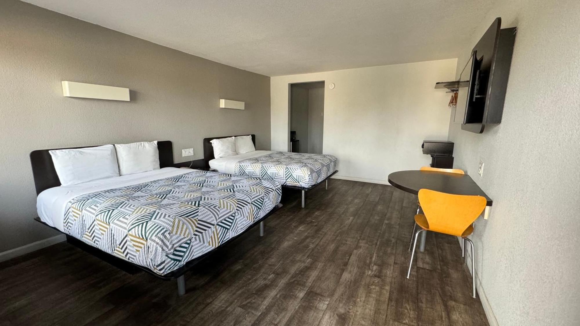 Motel 6-Delano, Ca Екстериор снимка