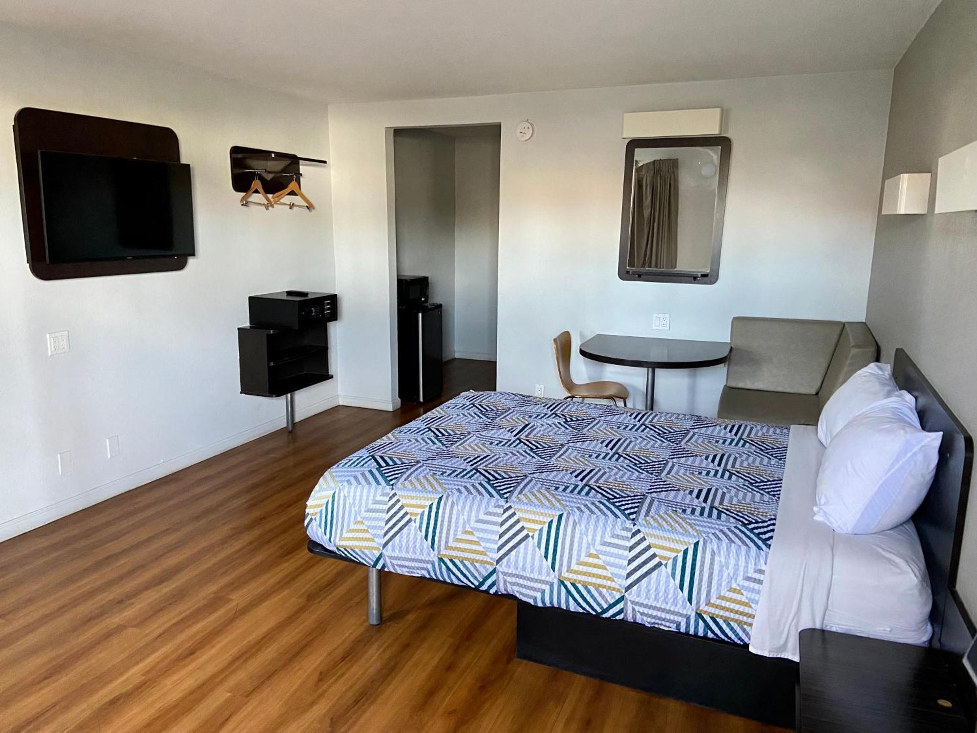 Motel 6-Delano, Ca Екстериор снимка
