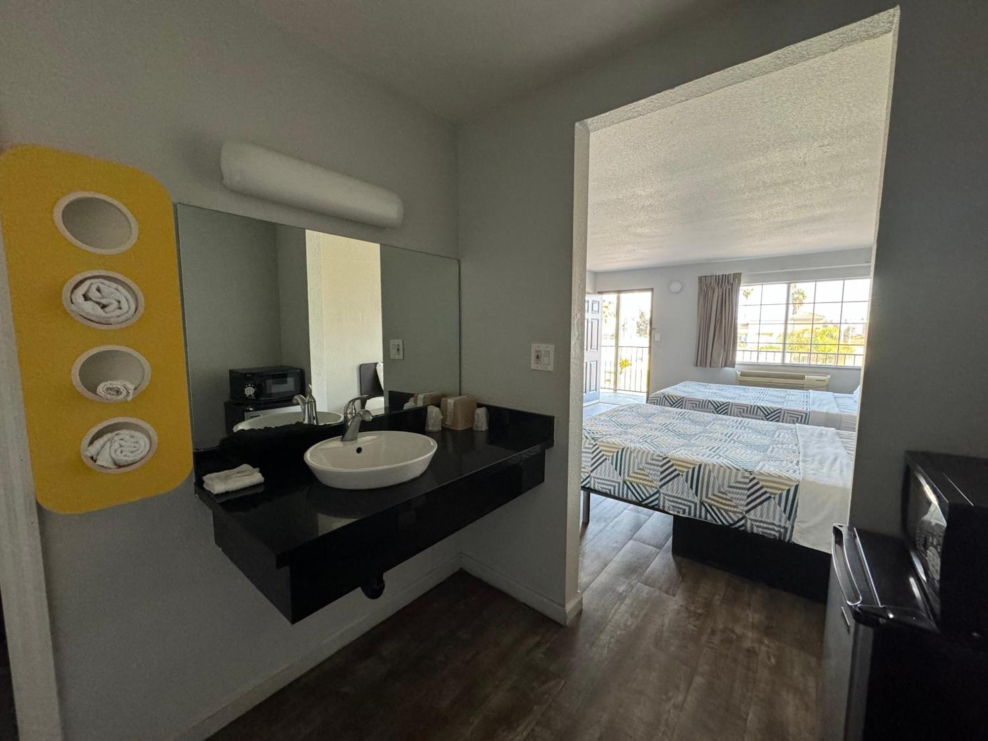 Motel 6-Delano, Ca Екстериор снимка