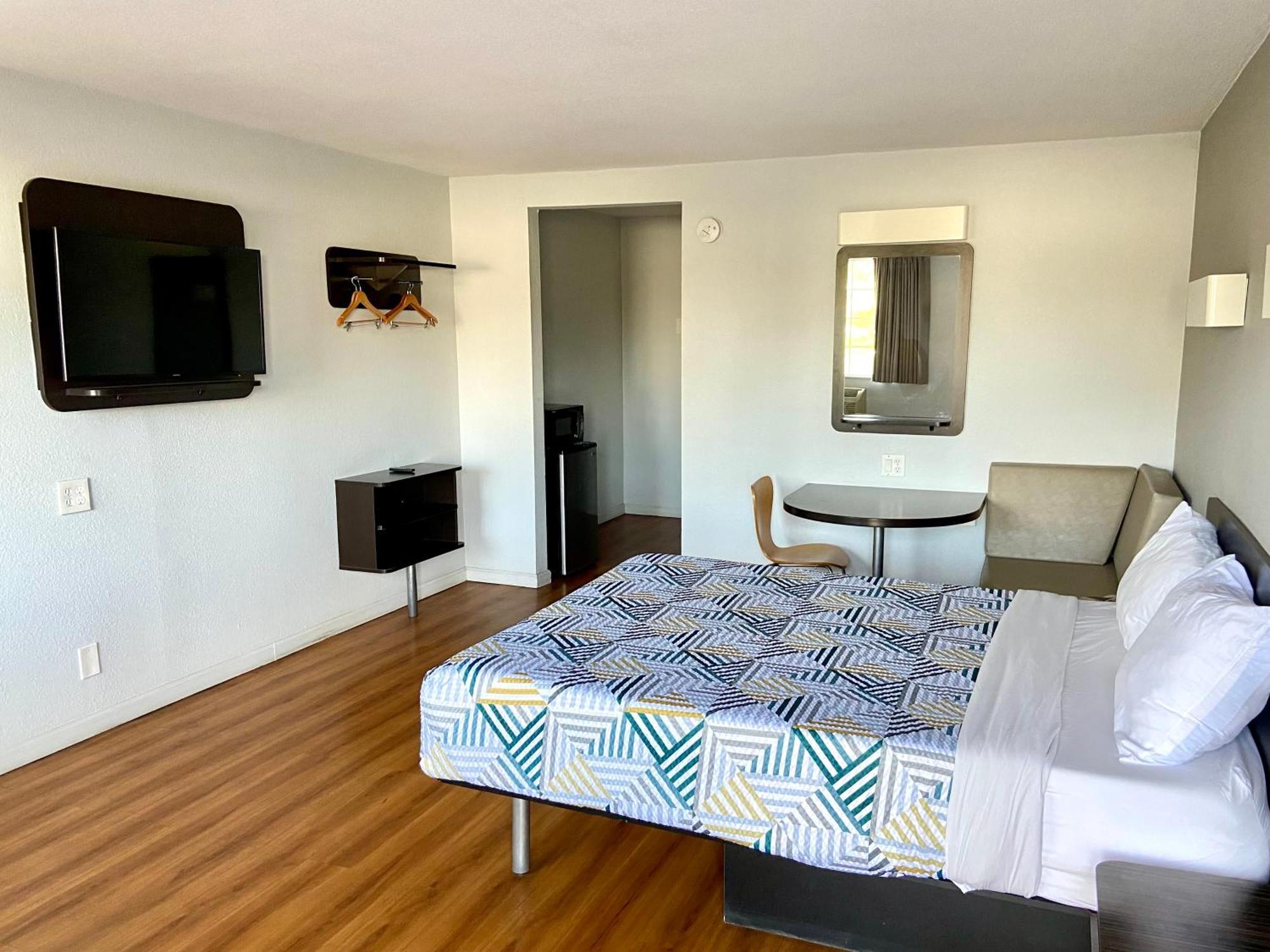 Motel 6-Delano, Ca Екстериор снимка