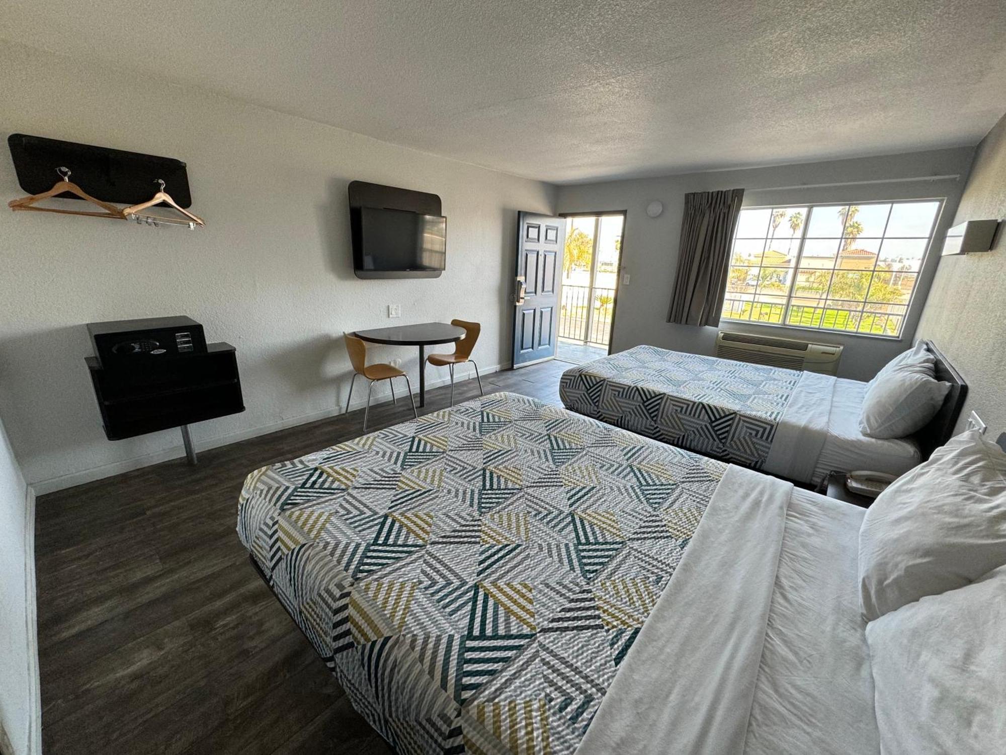 Motel 6-Delano, Ca Екстериор снимка