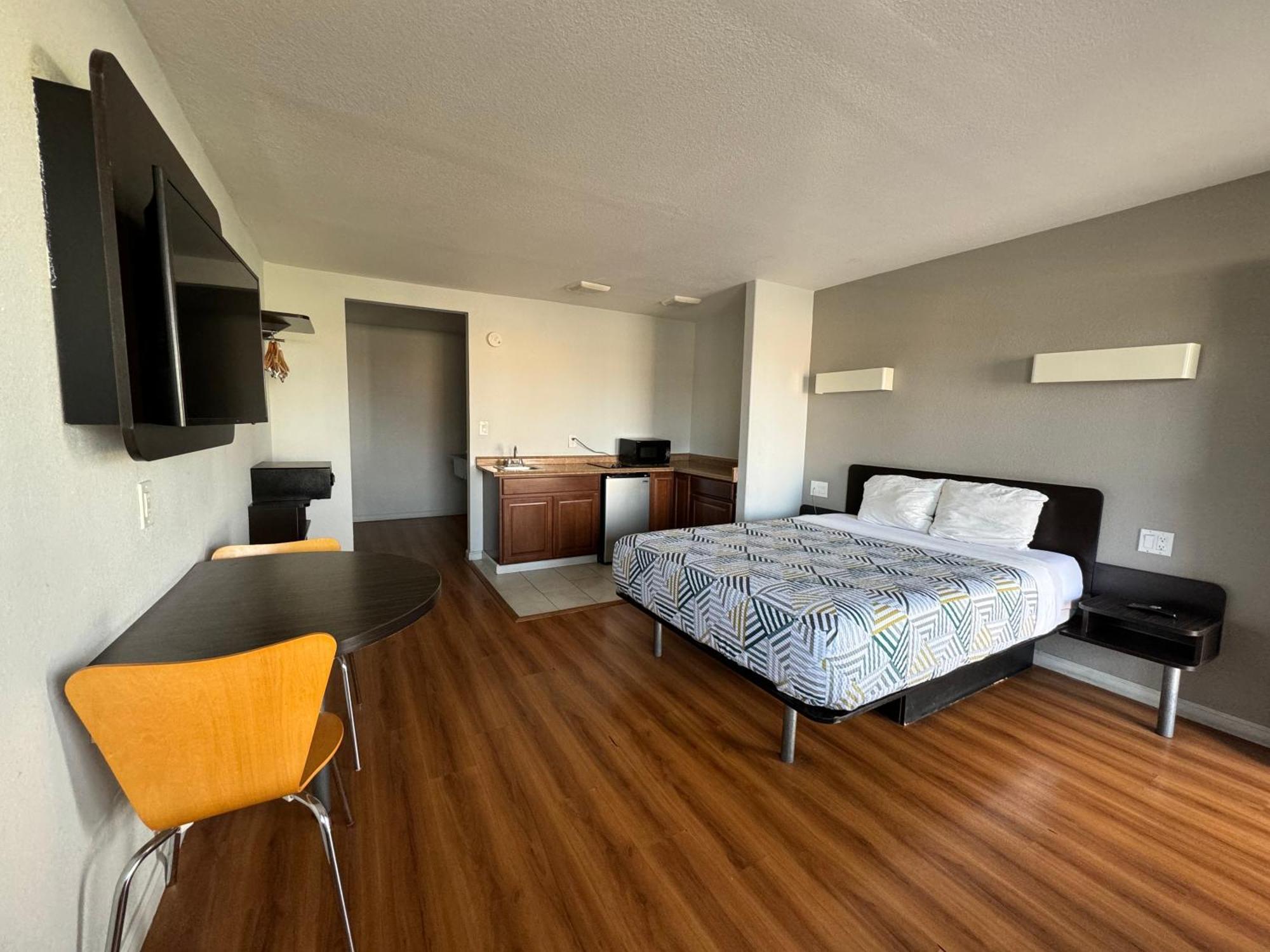 Motel 6-Delano, Ca Екстериор снимка