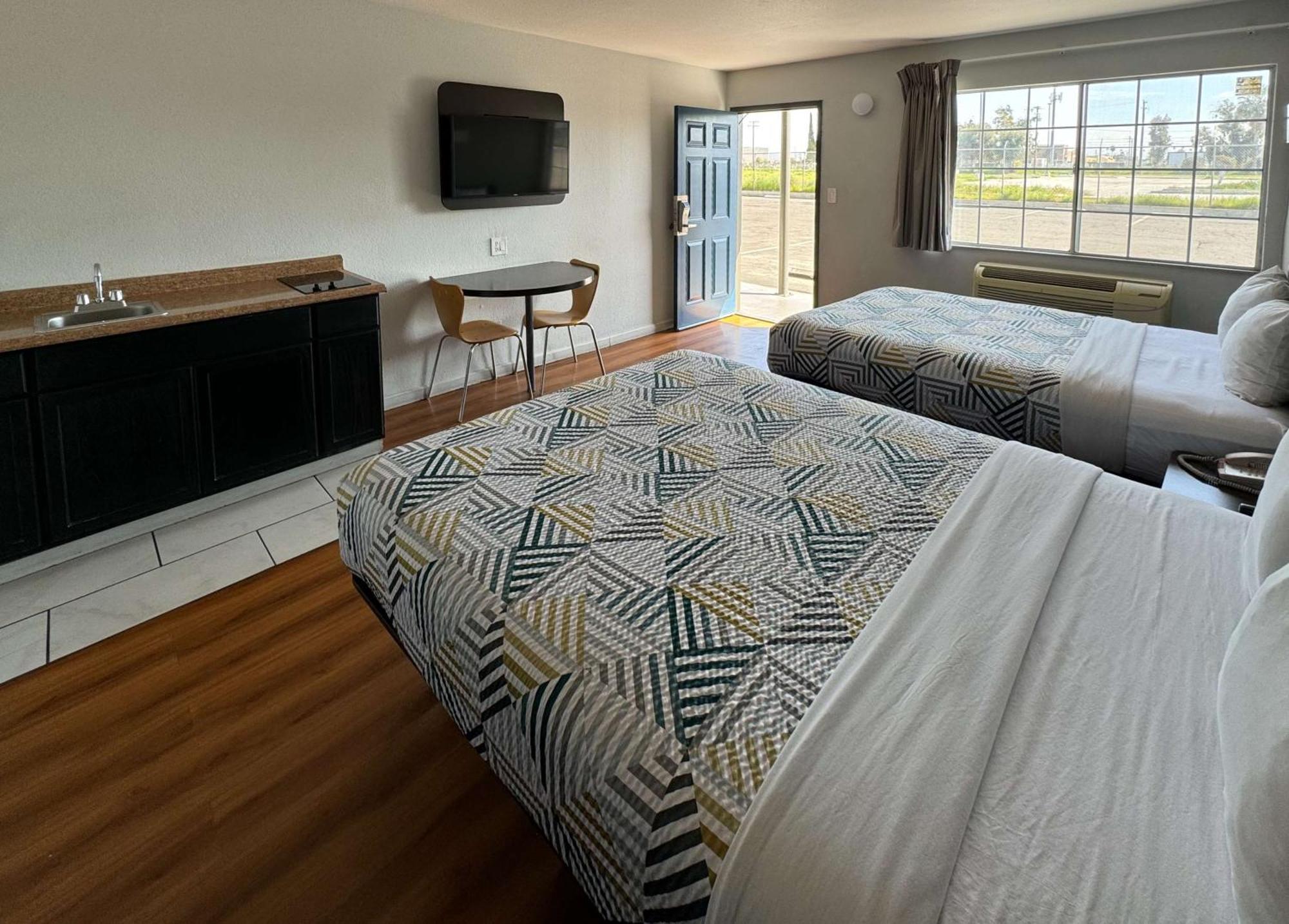 Motel 6-Delano, Ca Екстериор снимка