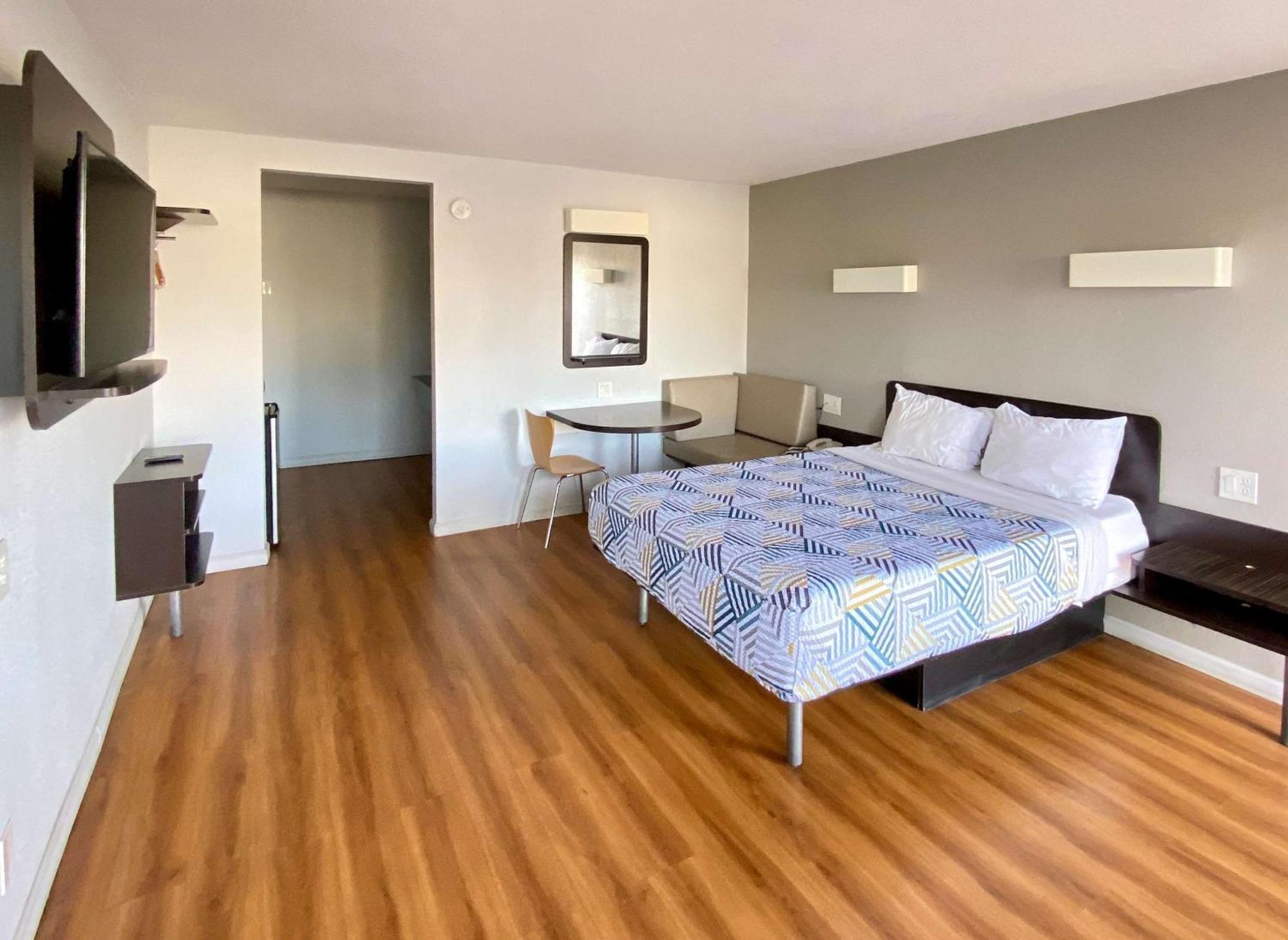 Motel 6-Delano, Ca Екстериор снимка