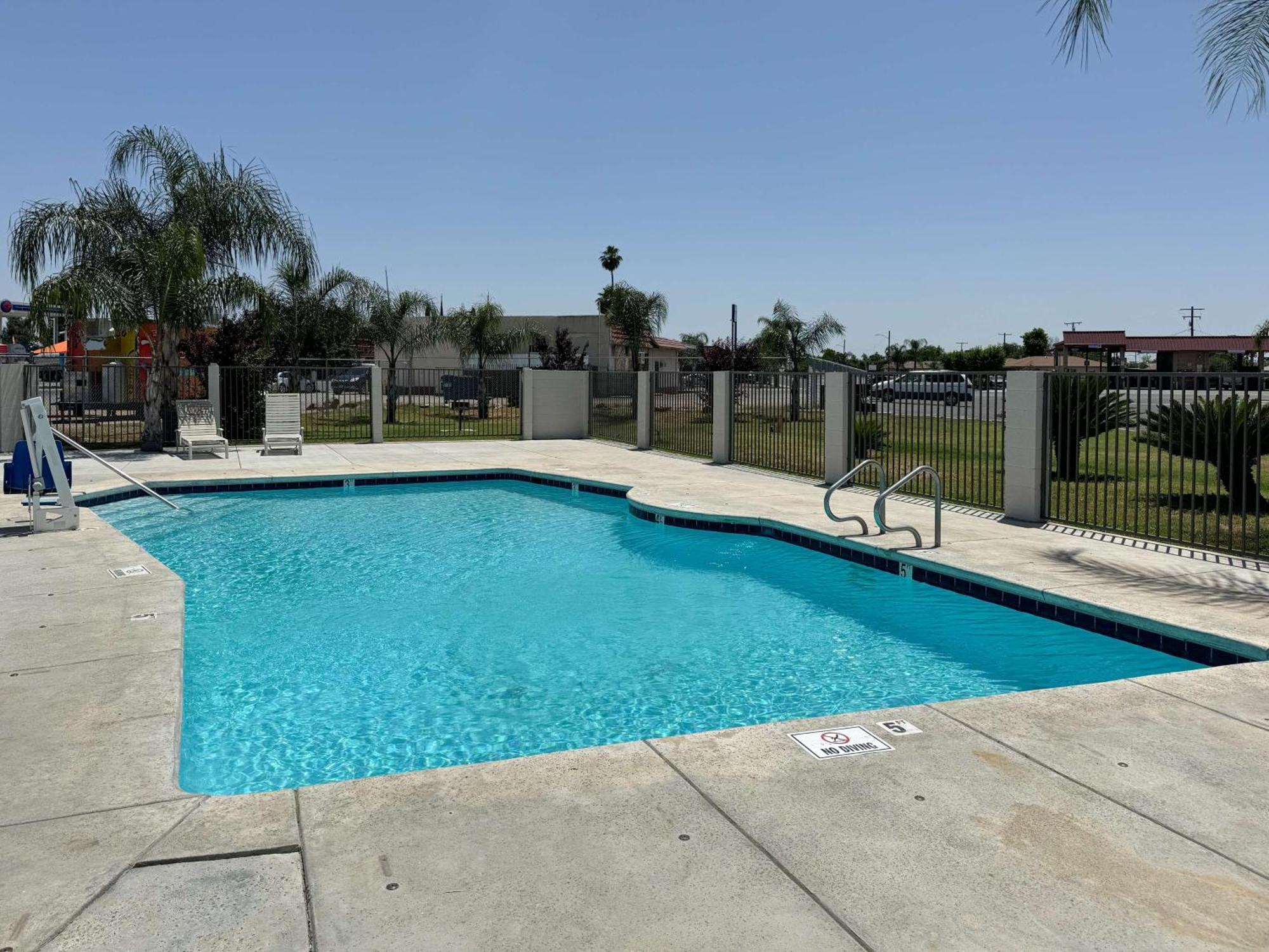 Motel 6-Delano, Ca Екстериор снимка
